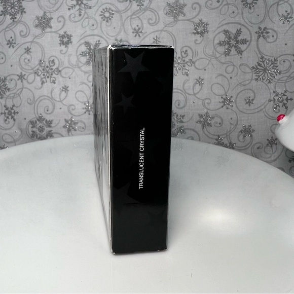 NARS Light Reflecting Setting Pressed Powder | Shade Crystal | Christmas - Picture 4 of 11